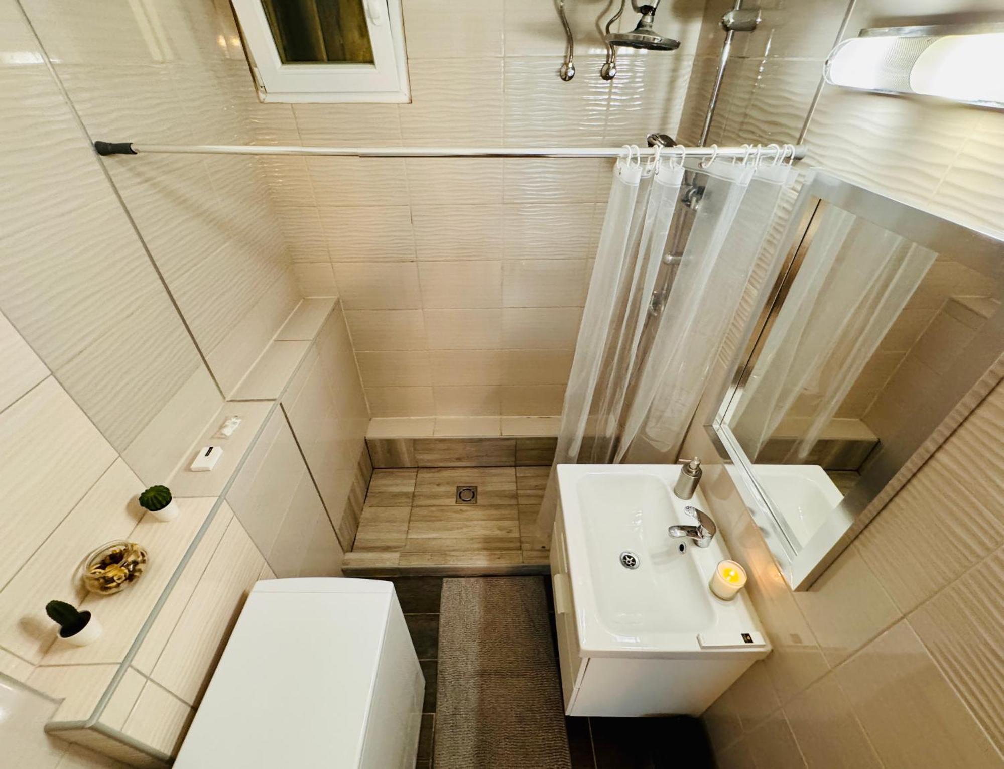 Comfort Oasis - District 9 דירה *